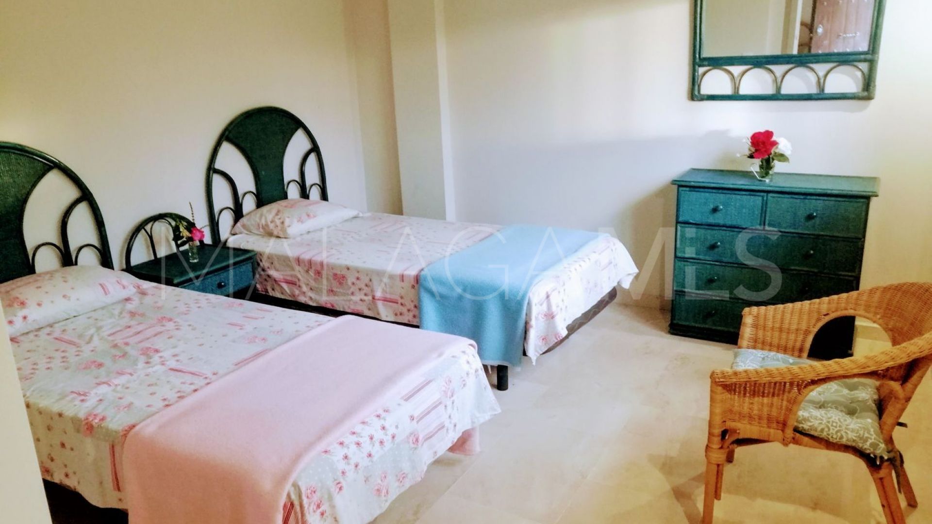 Cortijo for sale in Coin with 6 bedrooms