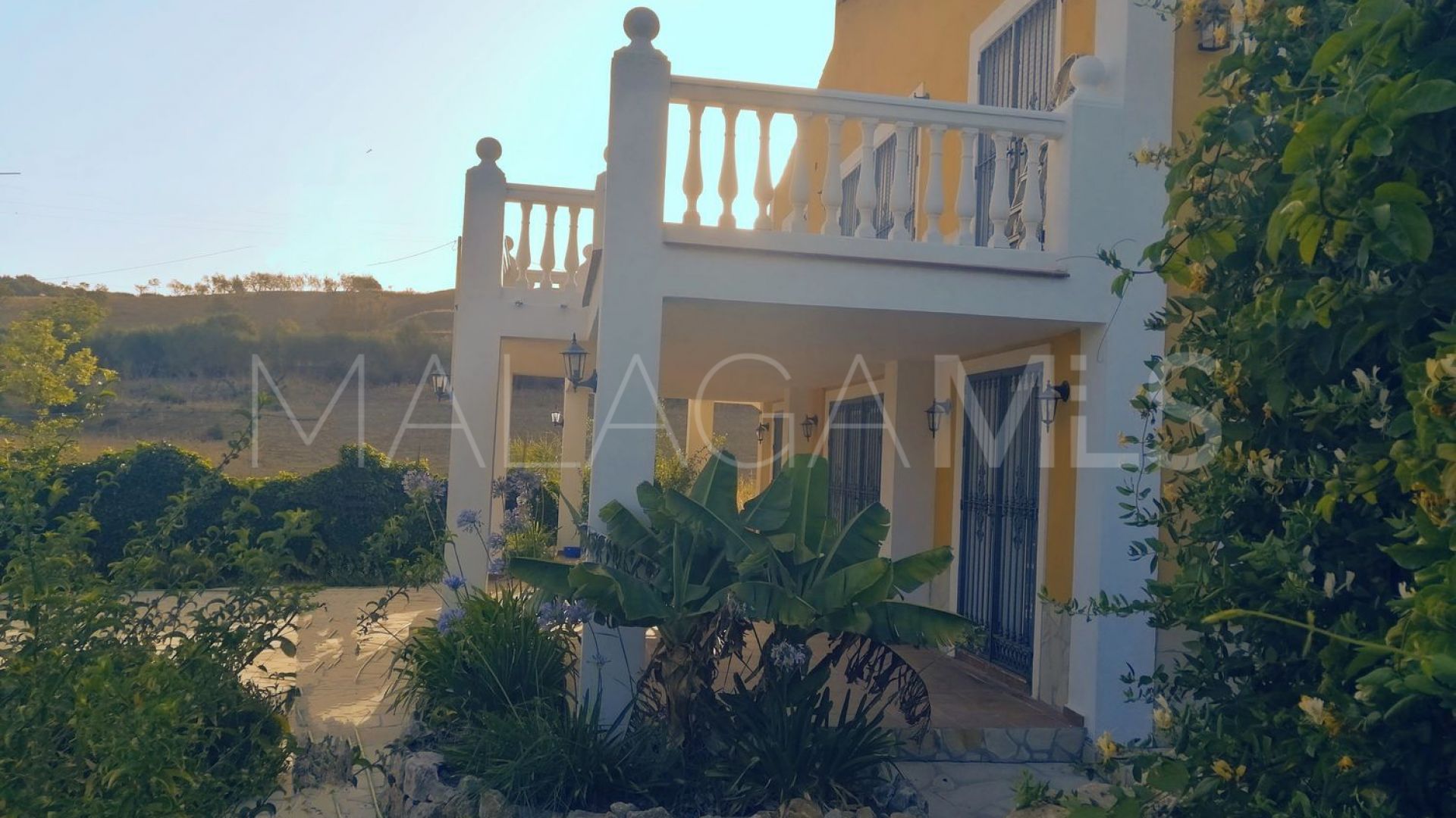 Cortijo for sale in Coin with 6 bedrooms