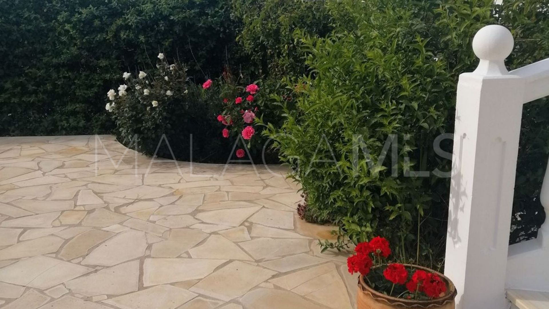 Cortijo for sale in Coin with 6 bedrooms
