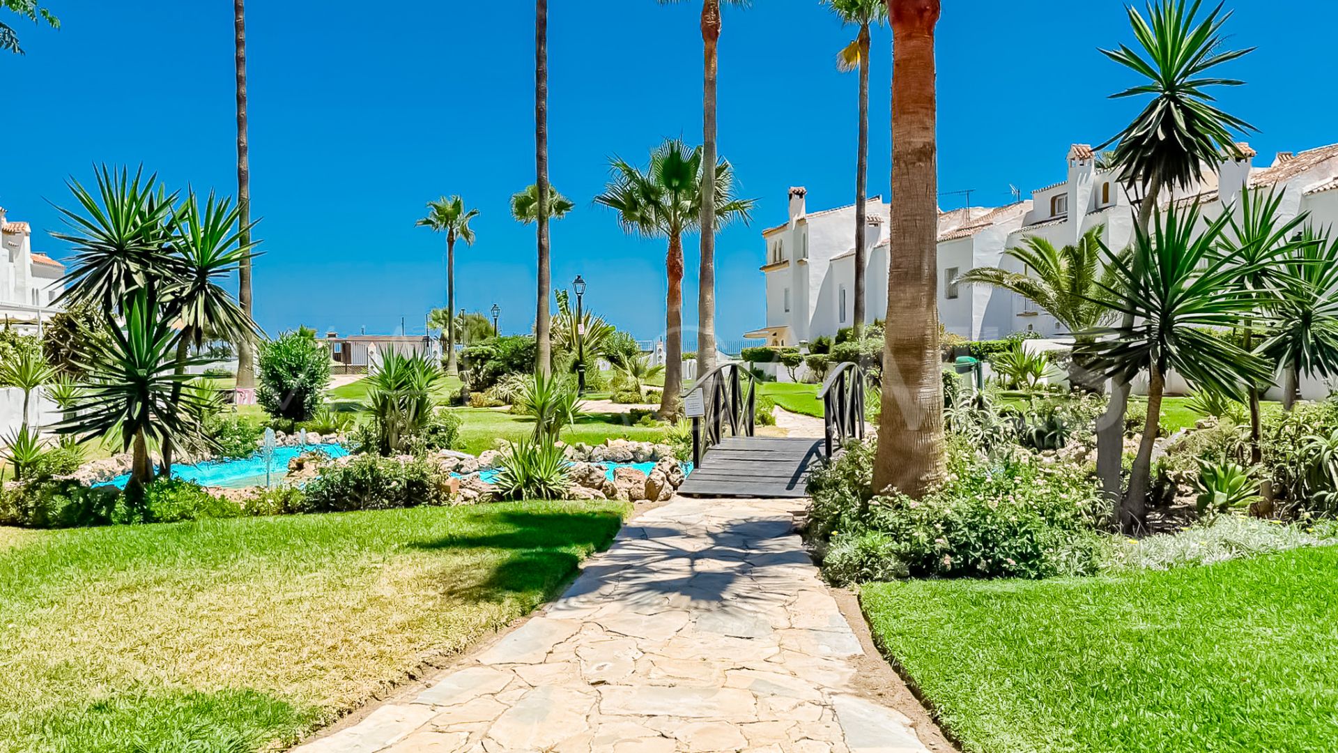 Doppelhaushälfte for sale in Marina de Casares