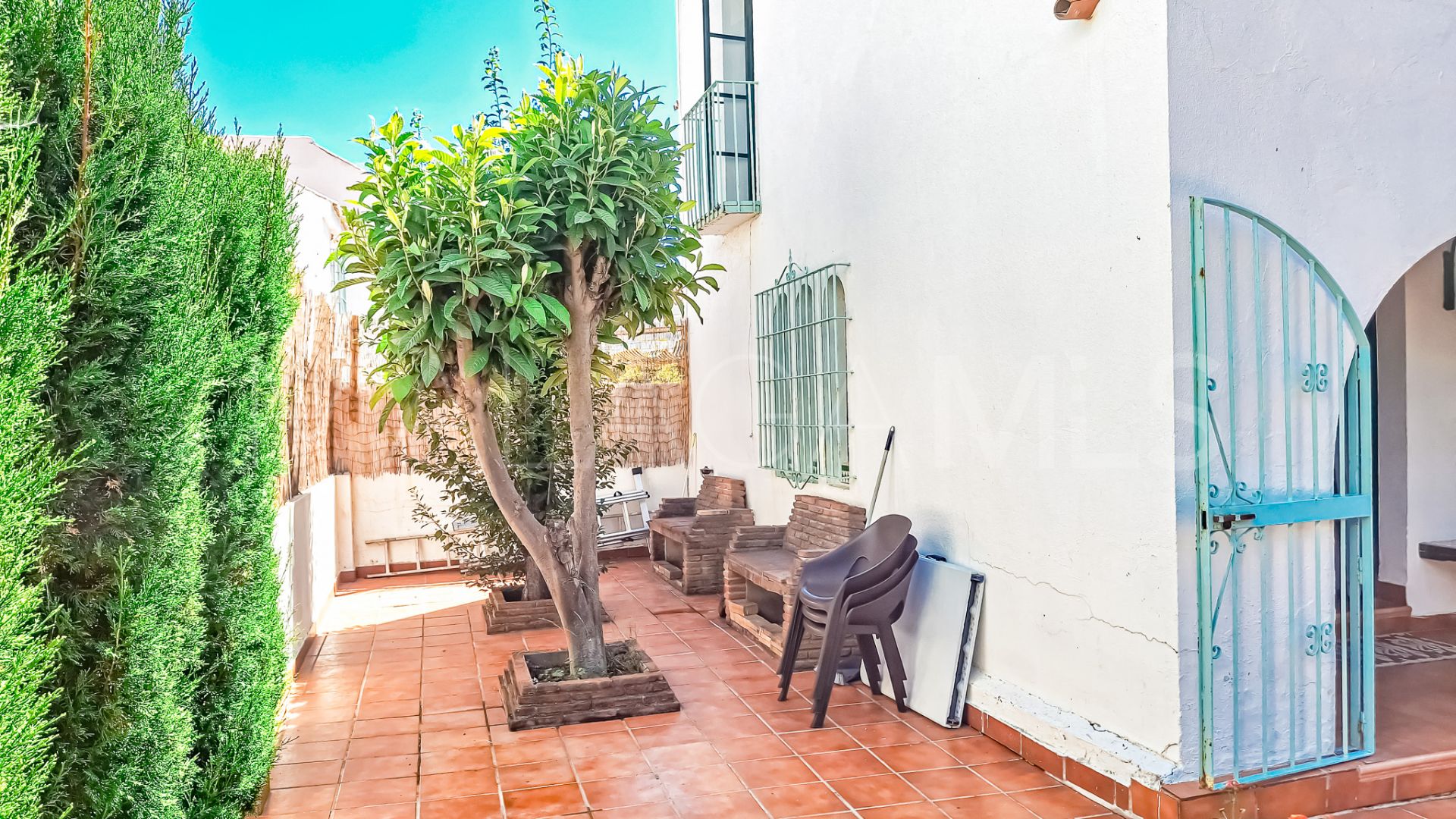 Doppelhaushälfte for sale in Marina de Casares