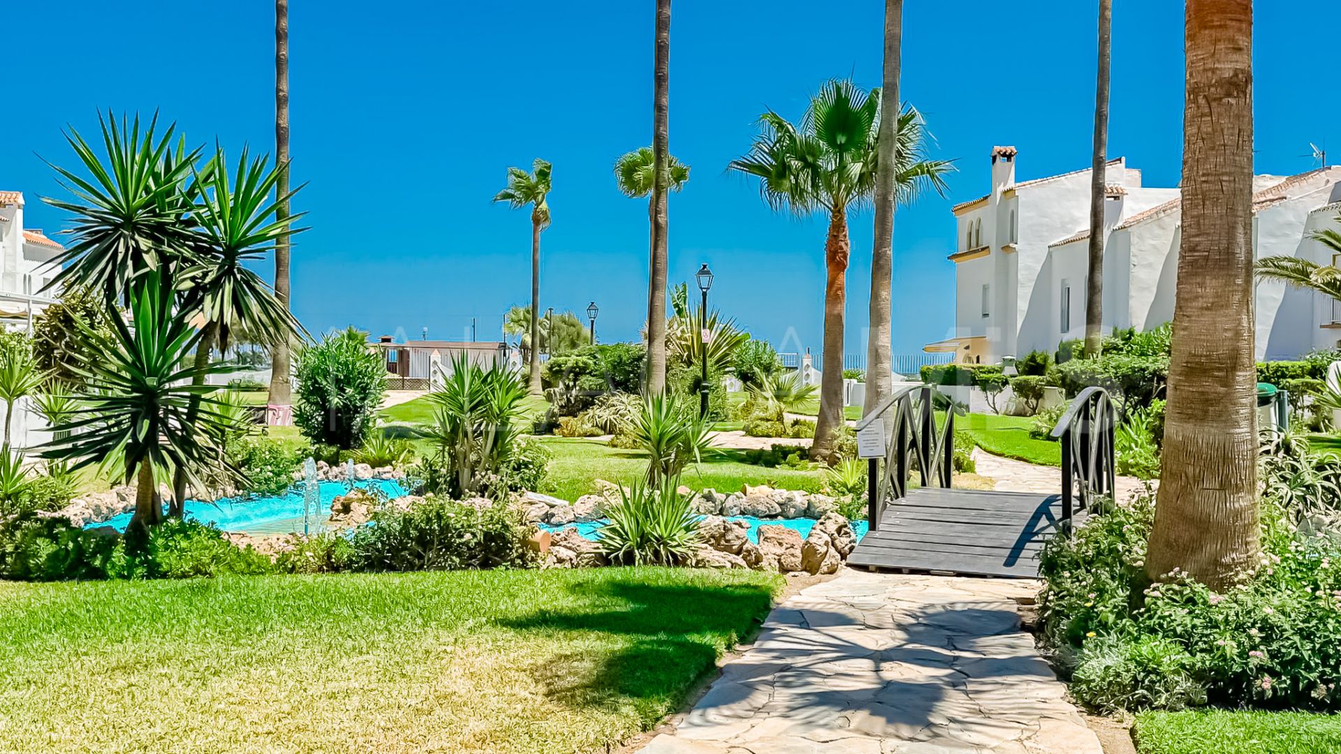 Doppelhaushälfte for sale in Marina de Casares