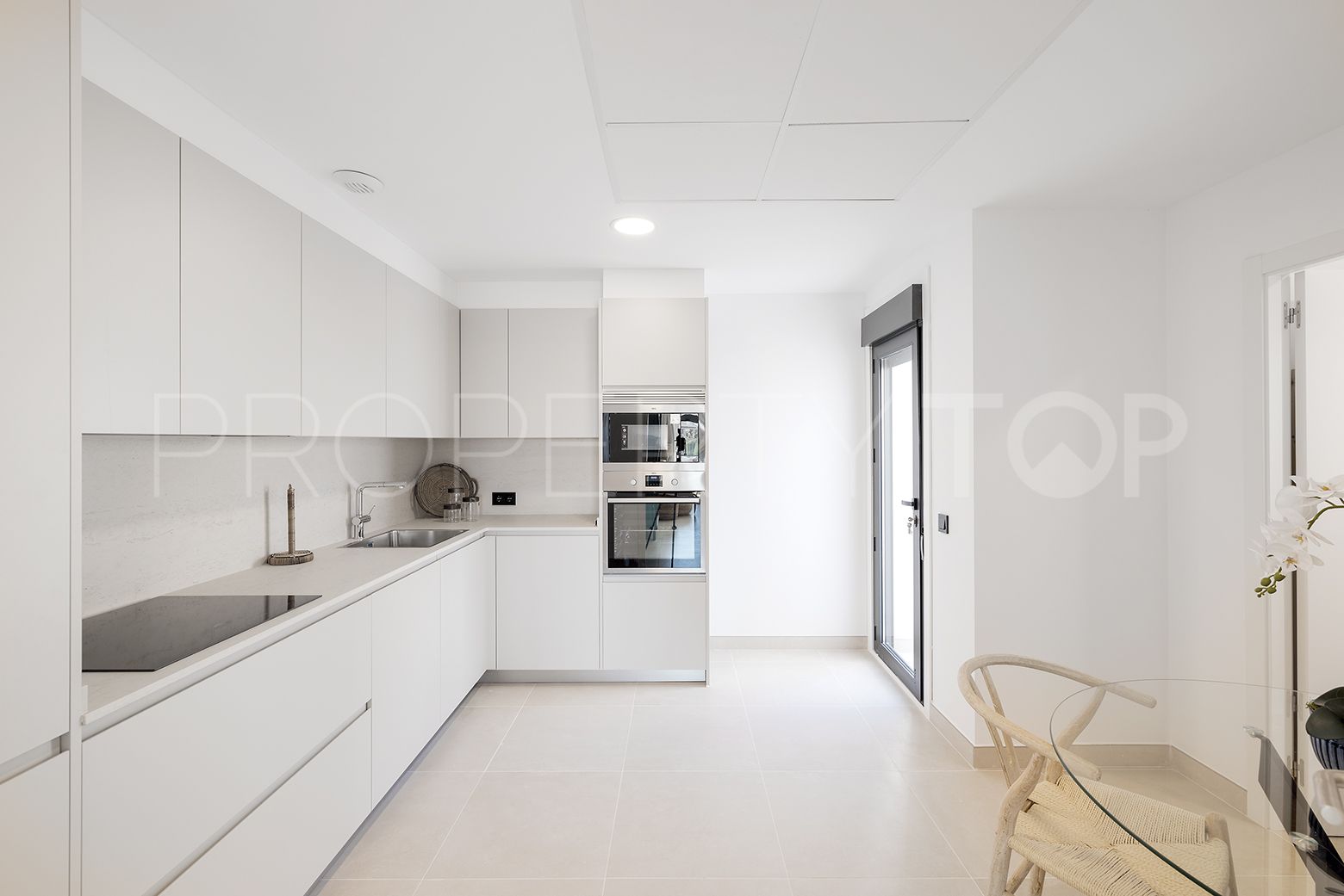 Buy ground floor apartment in Casares Golf with 2 bedrooms