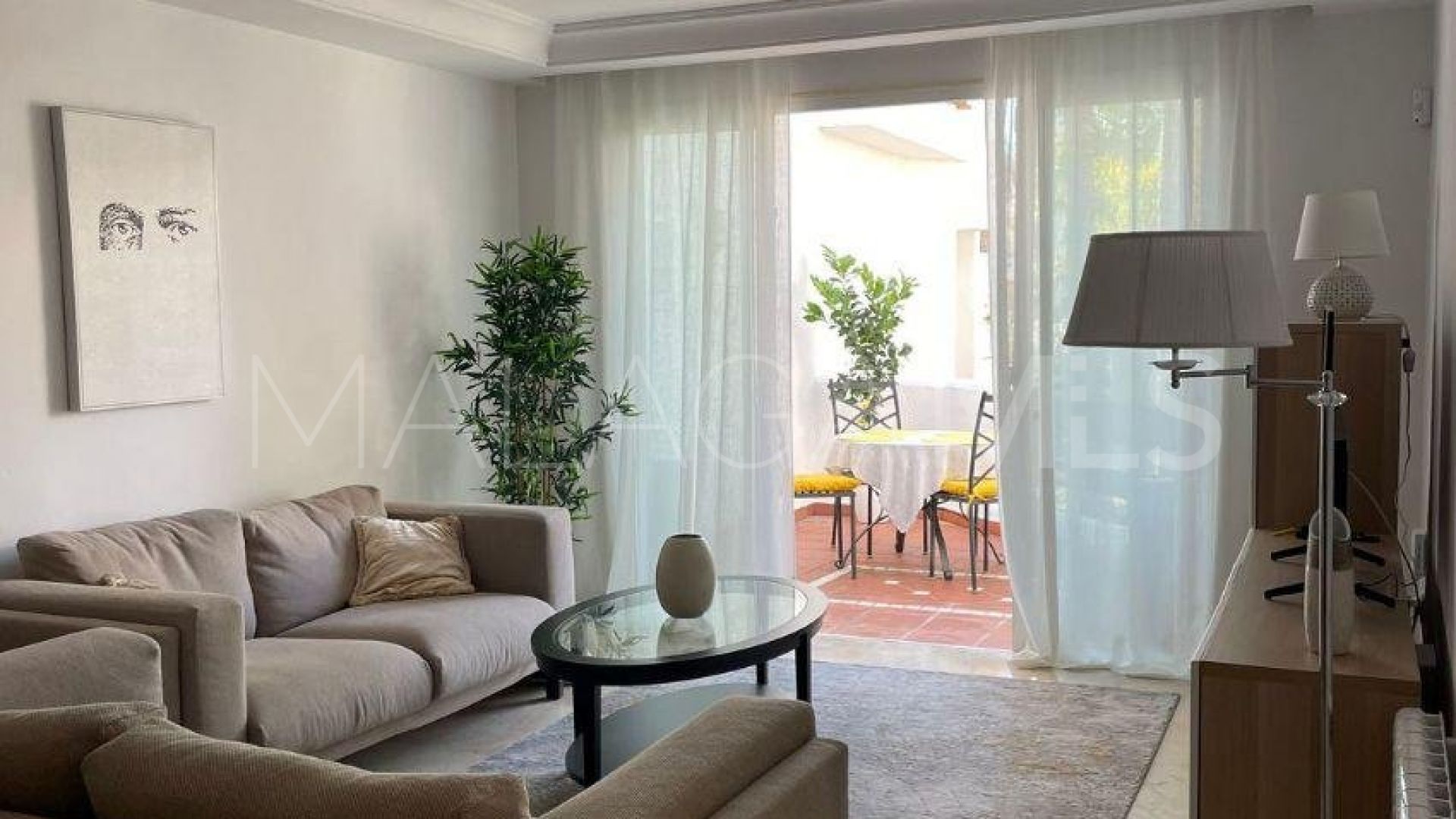 Apartment for sale in Marbella - Puerto Banus with 2 bedrooms