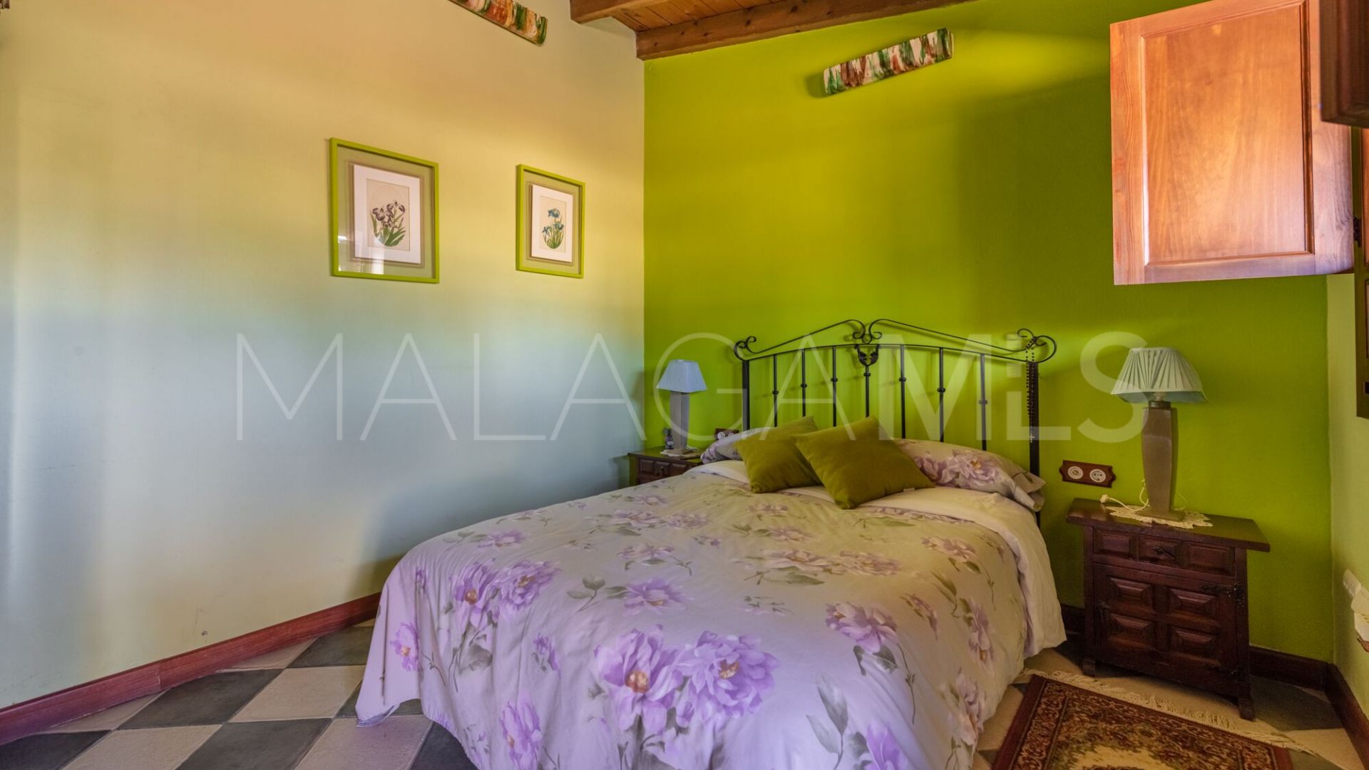 8 bedrooms Coin finca for sale