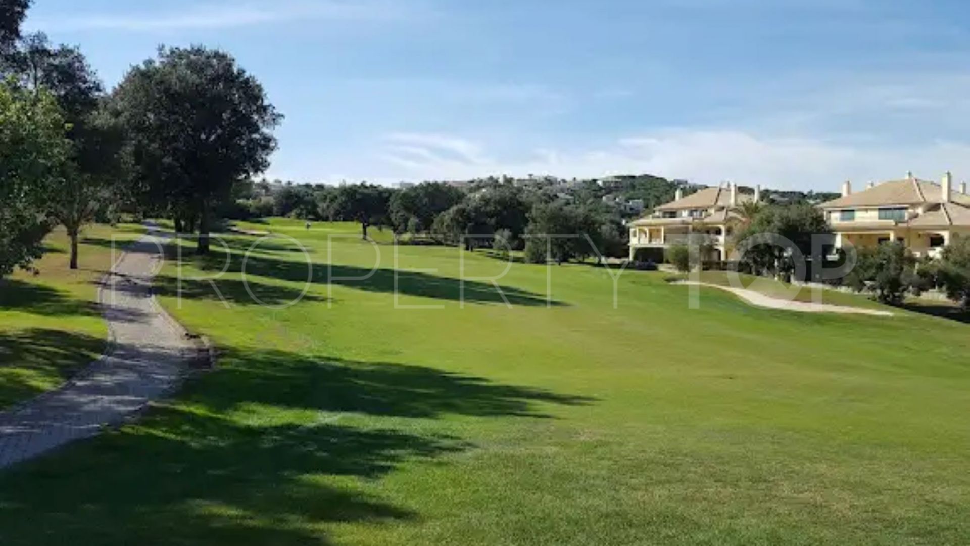 For sale San Roque Golf town house