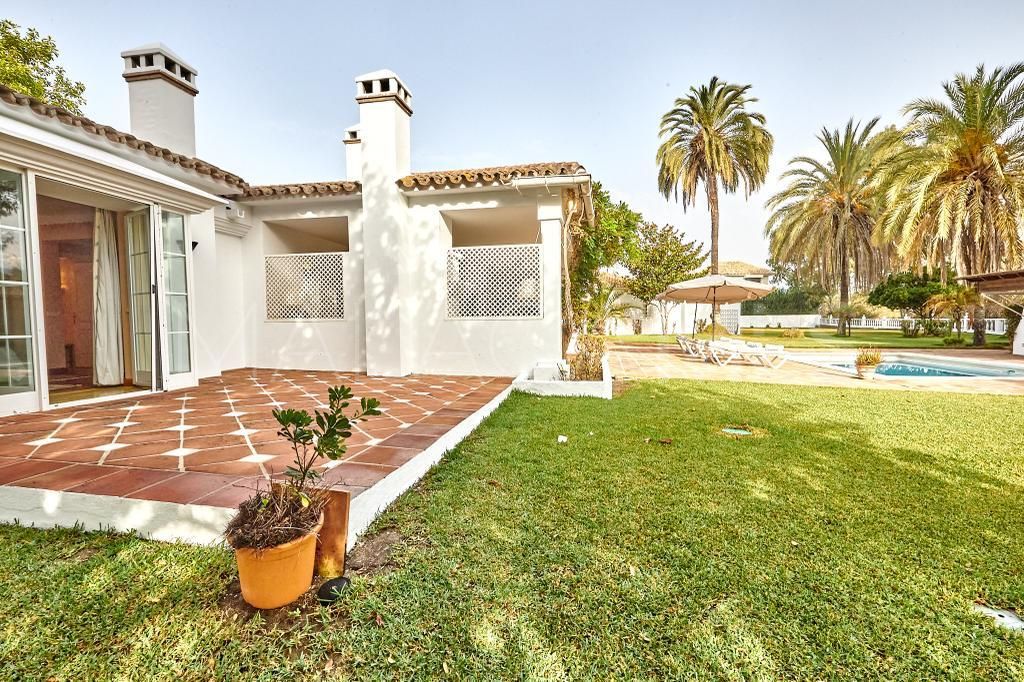 Hus i byn for sale in Casasola