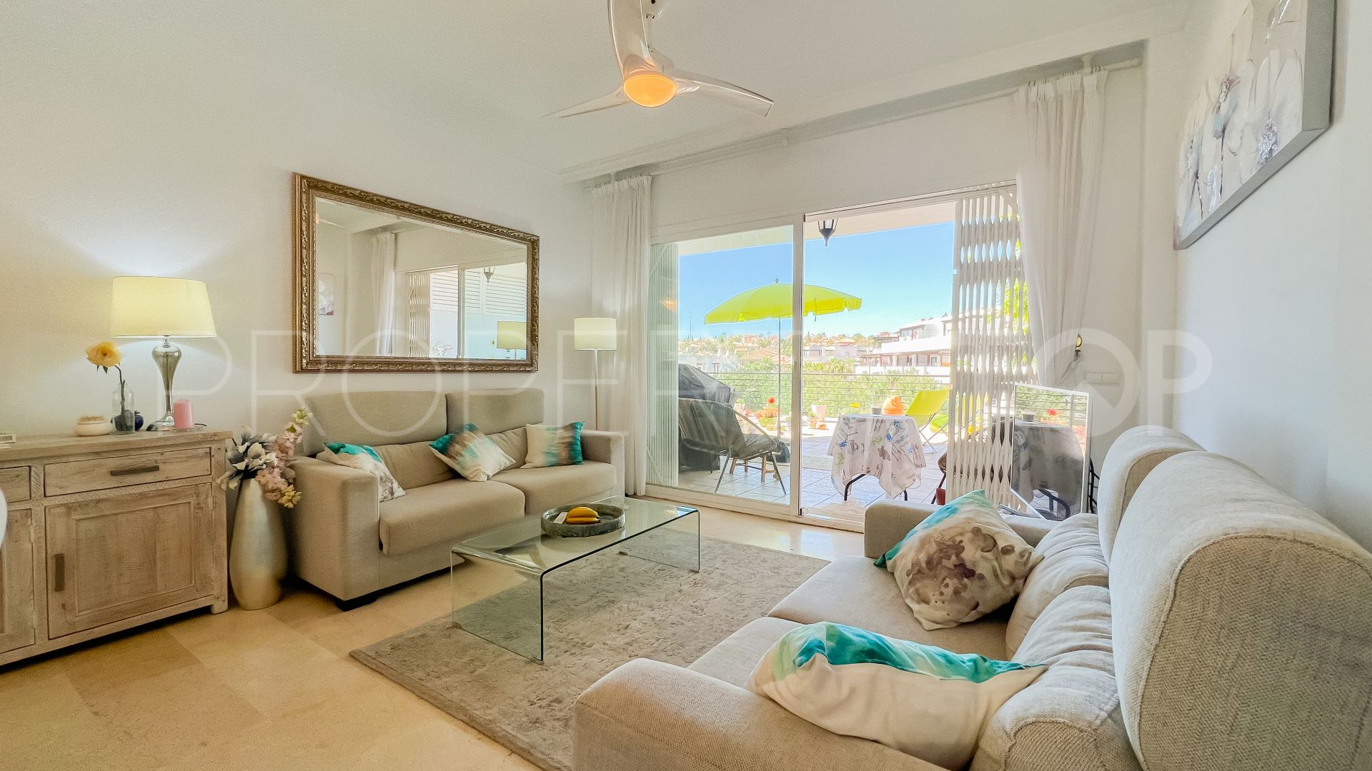 Apartamento planta baja a la venta en Riviera del Sol con 3 dormitorios