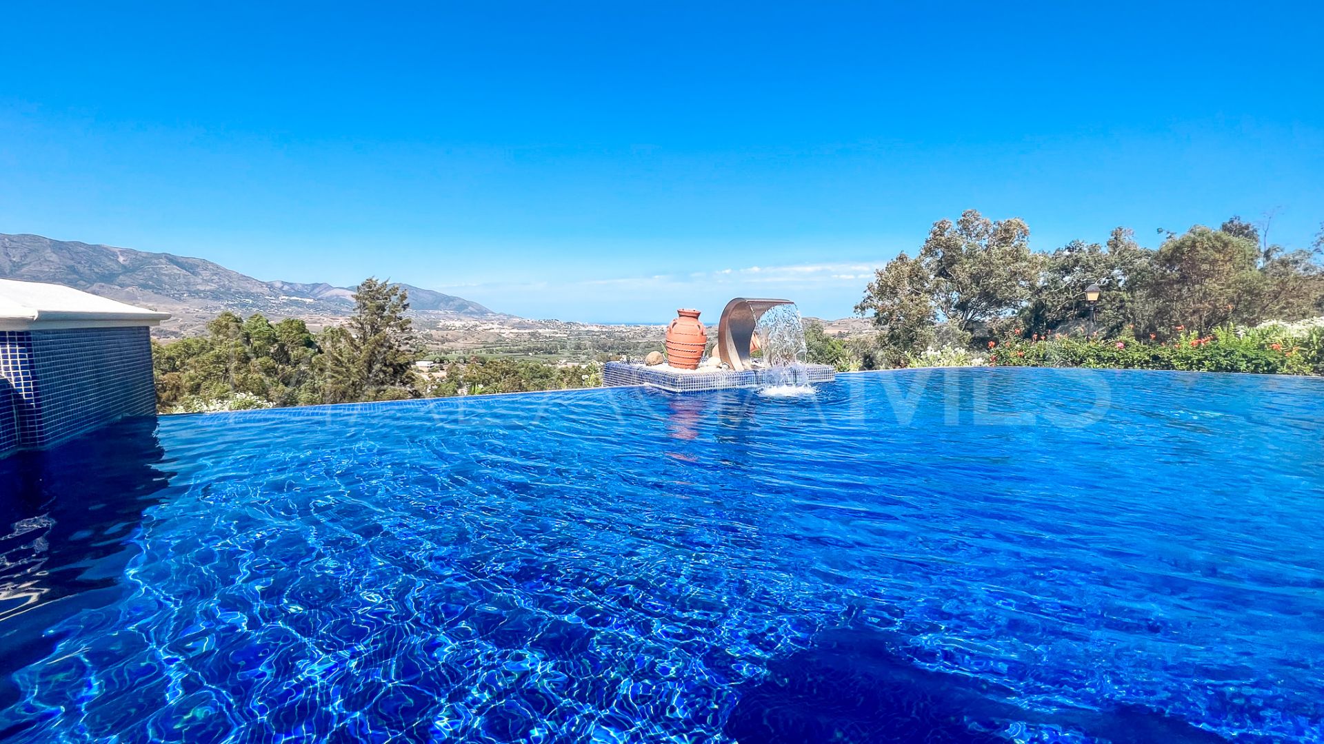 For sale villa in La Cala Golf Resort