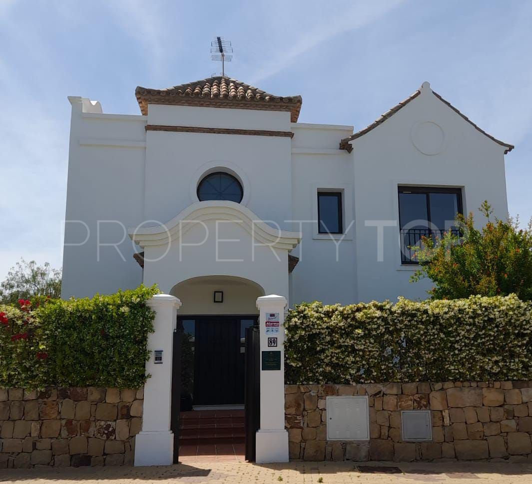 4 bedrooms semi detached villa for sale in Estepona Golf