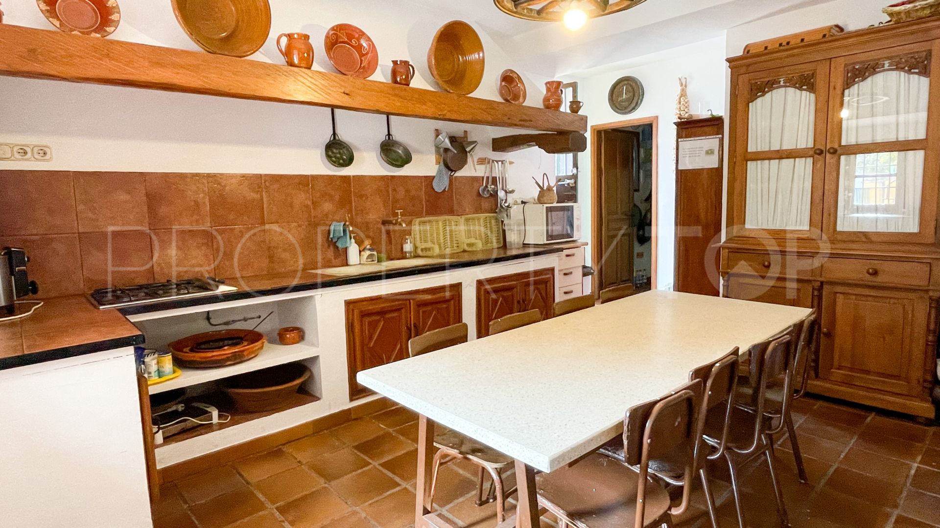 Cortijo for sale in Humilladero with 13 bedrooms