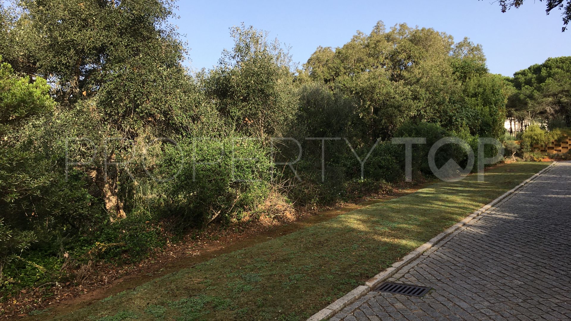 Plot in Los Altos de Valderrama for sale