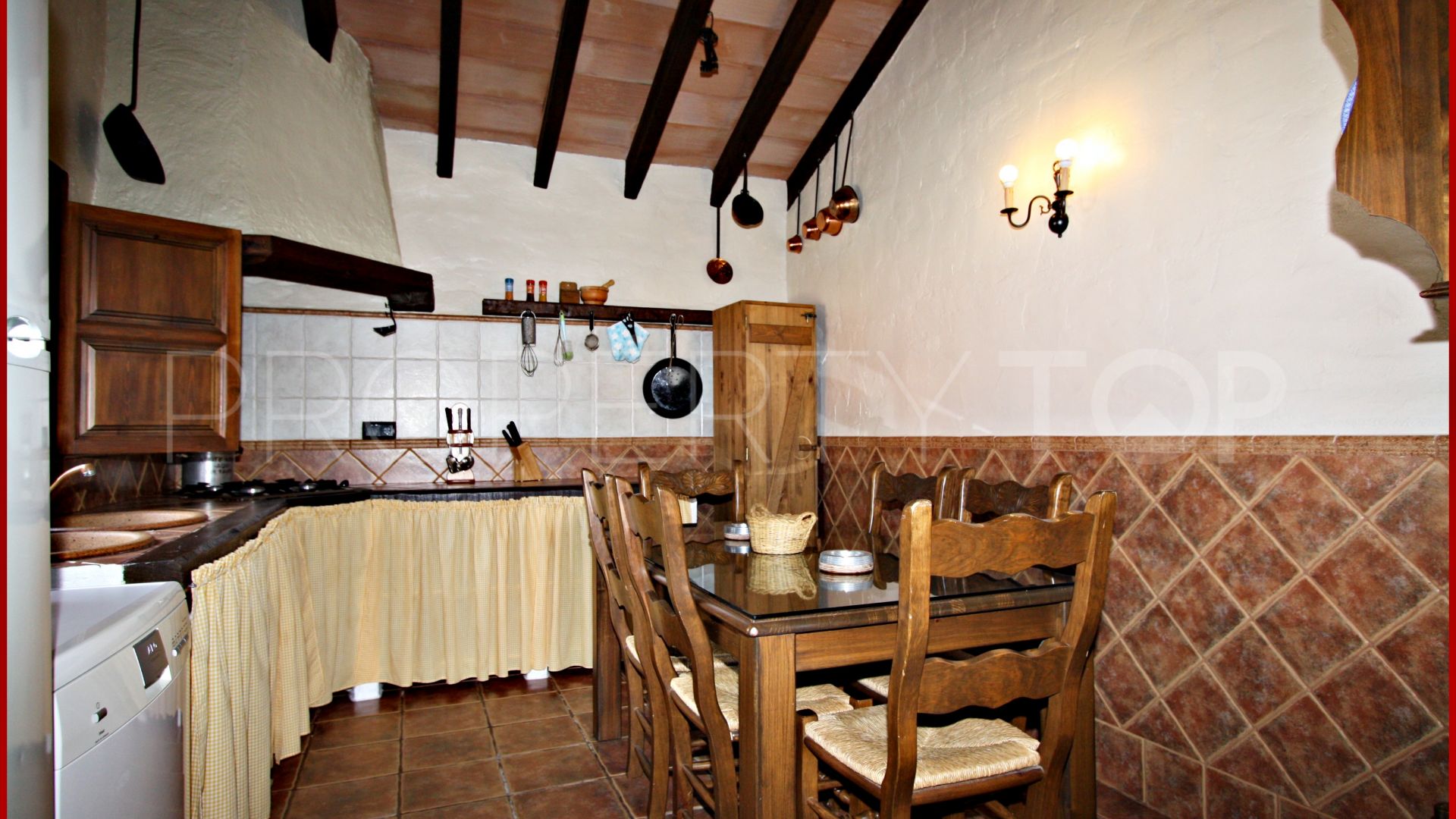 Cortijo en venta en Villanueva del Trabuco con 9 dormitorios