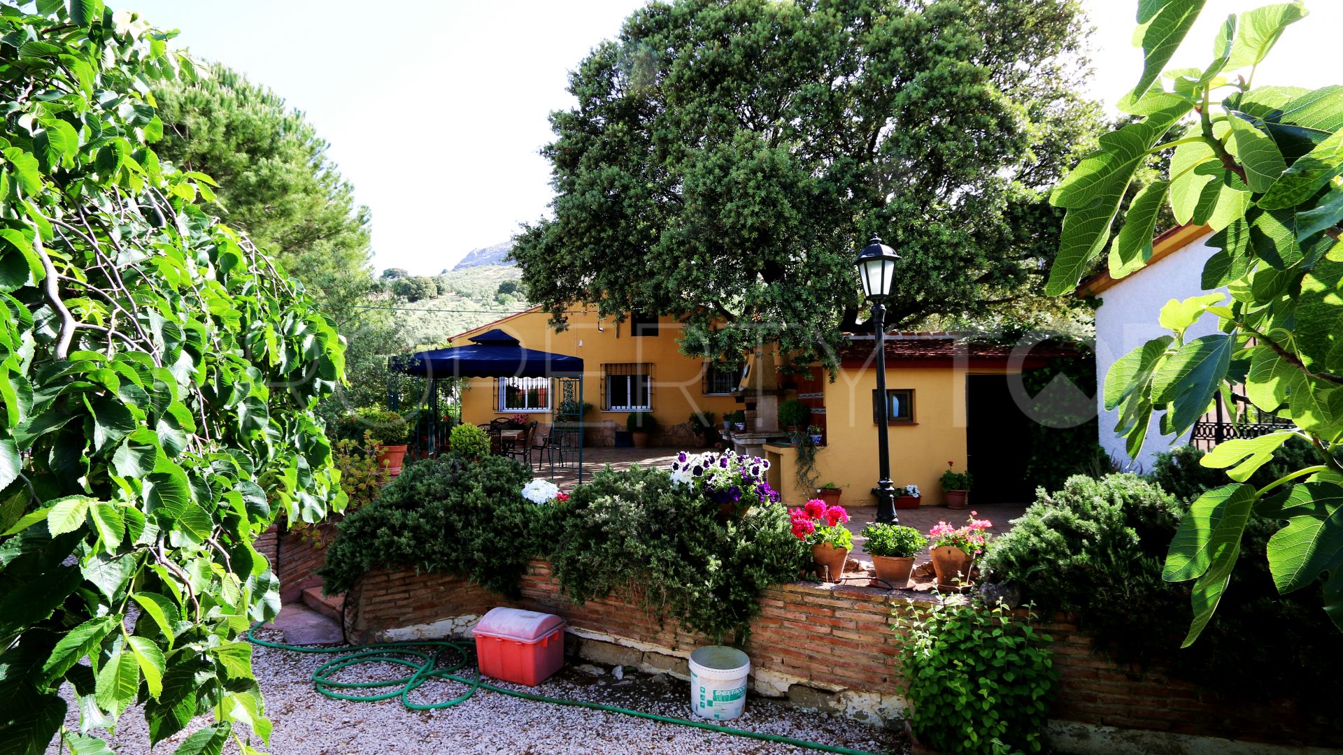 Cortijo en venta en Villanueva del Trabuco con 9 dormitorios