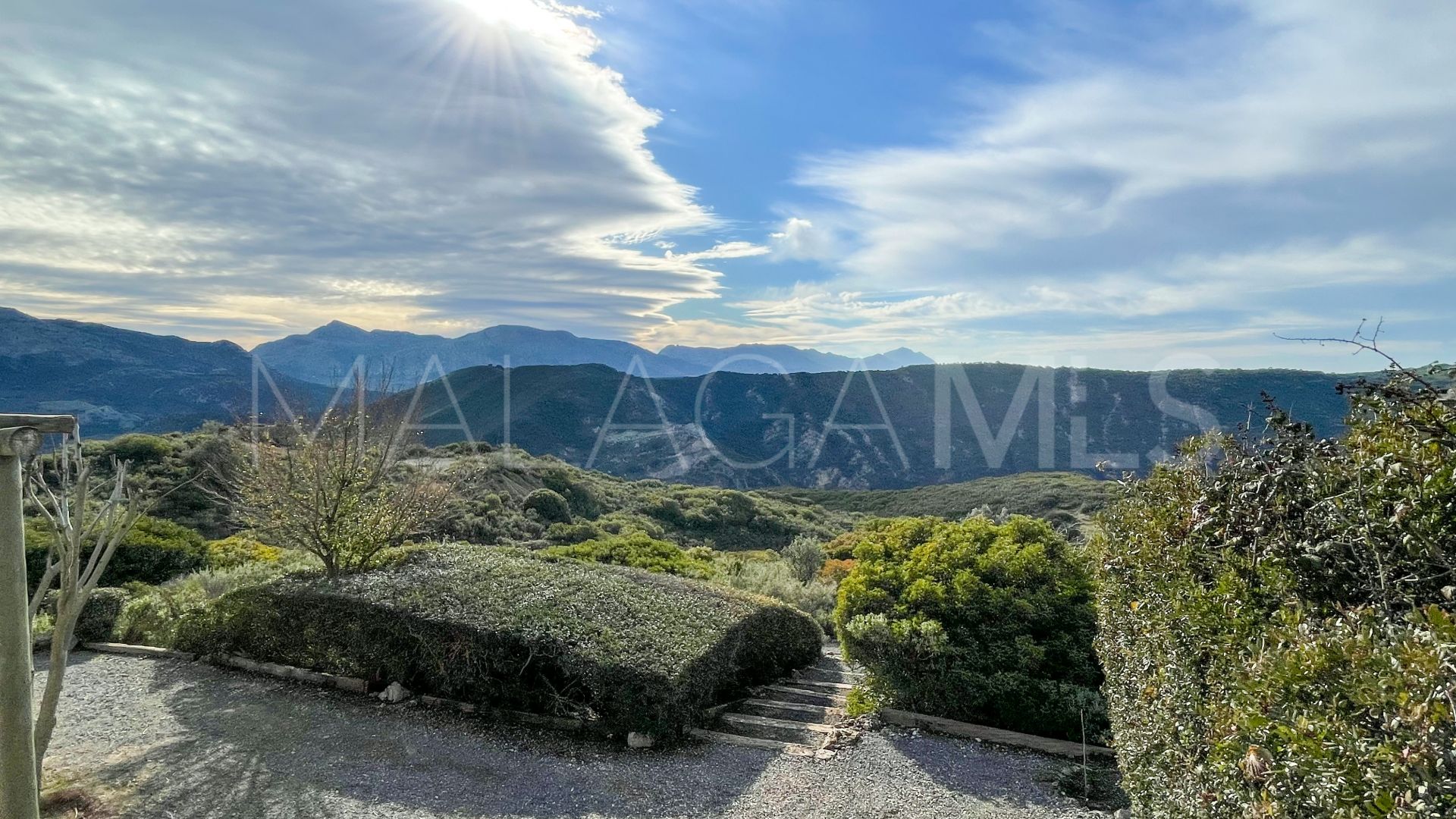 Villanueva del Rosario country house for sale
