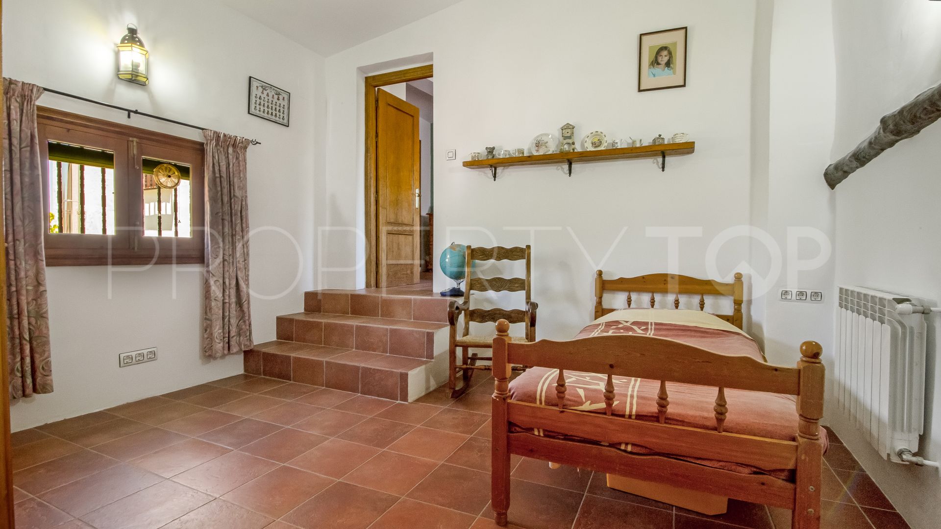 12 bedrooms villa in Iznajar for sale
