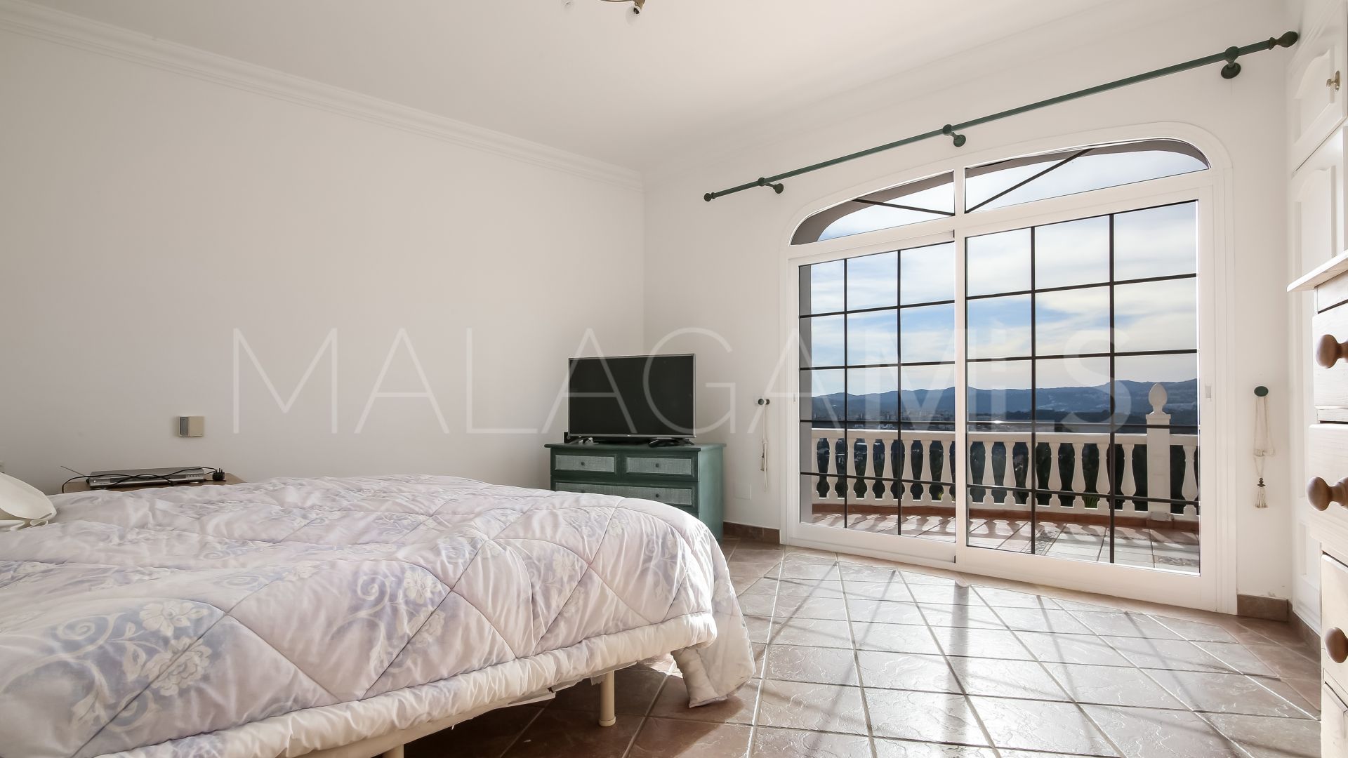 Villa for sale in Mijas Golf