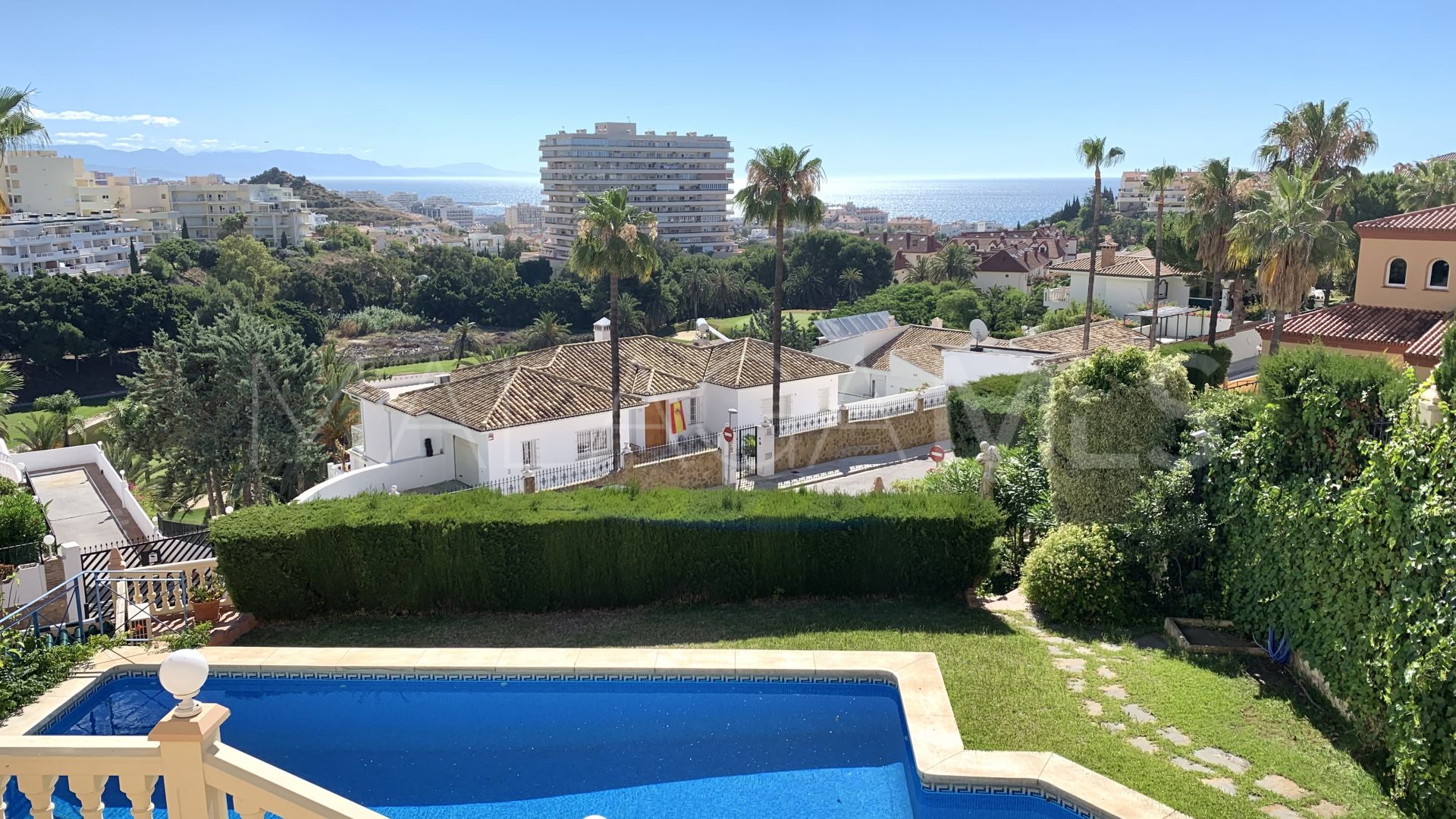 For sale house in Torrequebrada with 7 bedrooms