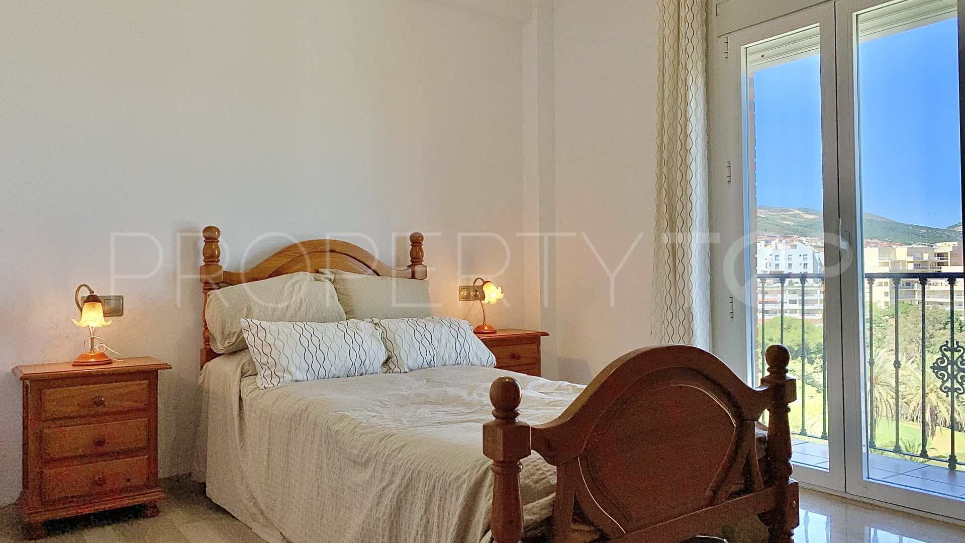 Villa a la venta con 5 dormitorios en Torrequebrada