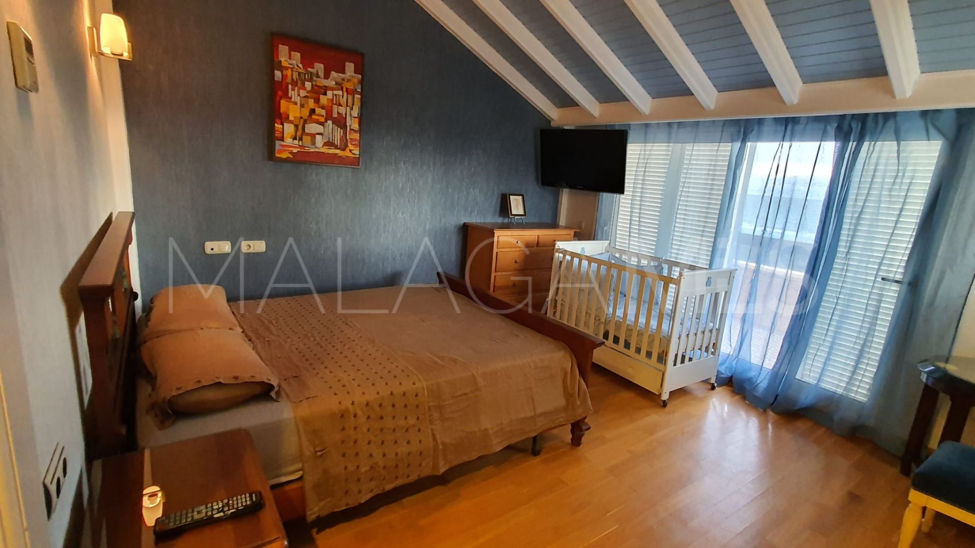 Buy house in Bahia de Marbella with 5 bedrooms