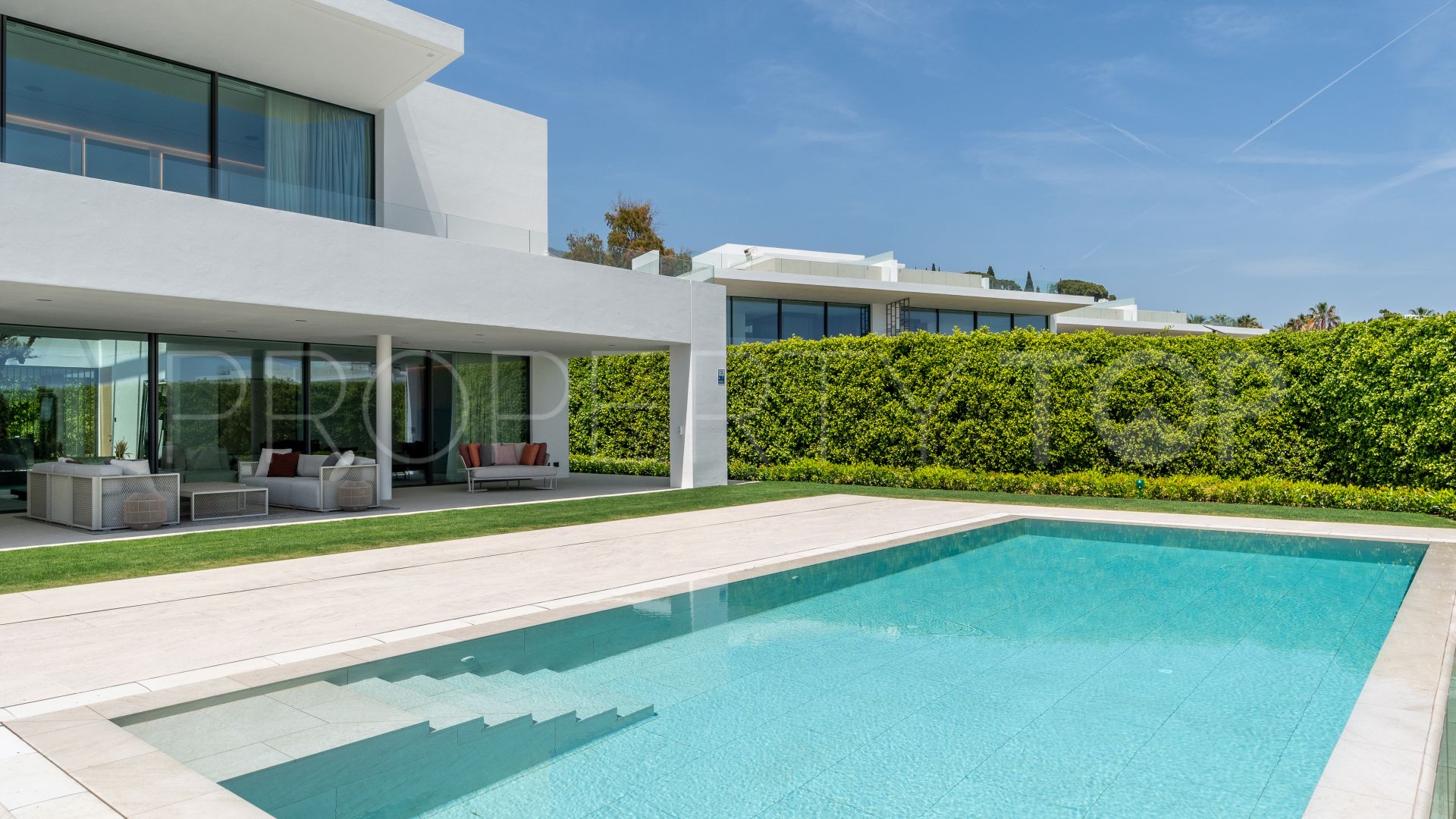 Marbella Golden Mile villa for sale