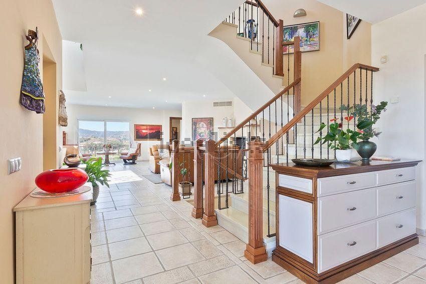 Villa for sale in Mijas Golf