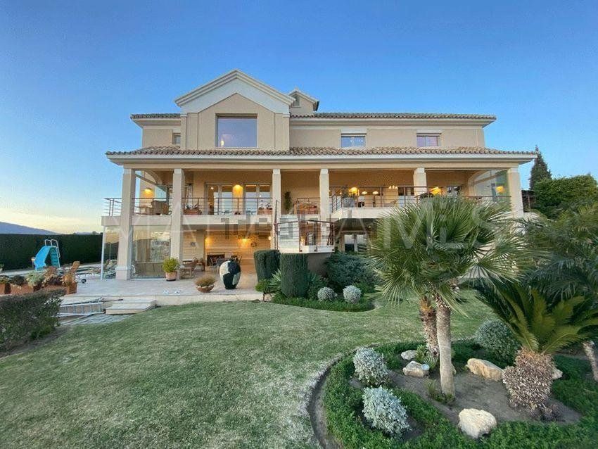 Villa for sale in Mijas Golf