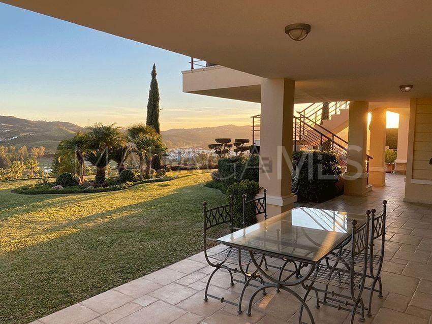 Villa for sale in Mijas Golf