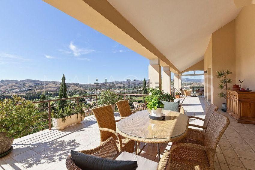 Villa for sale in Mijas Golf