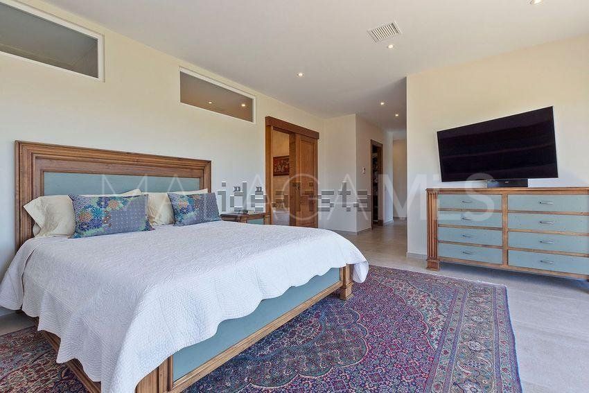Villa for sale in Mijas Golf