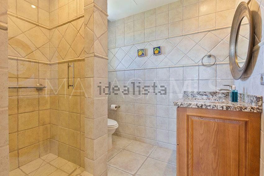 Villa for sale in Mijas Golf