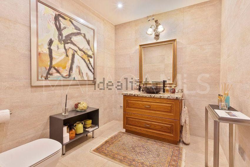 Villa for sale in Mijas Golf