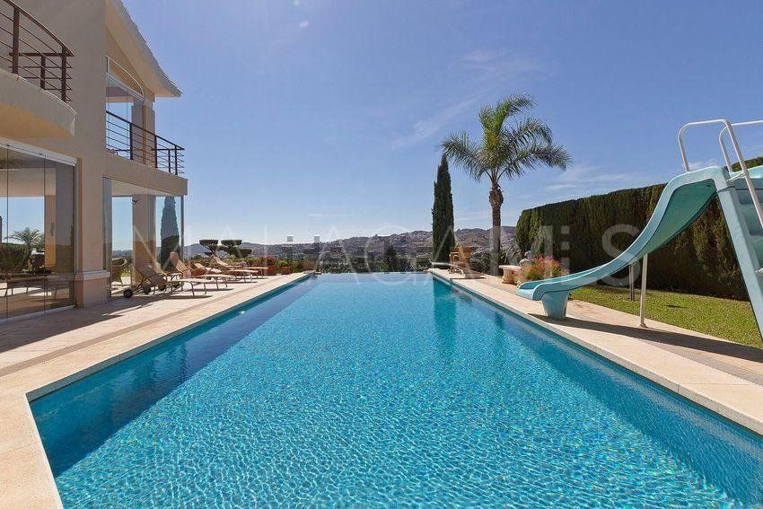 Villa for sale in Mijas Golf