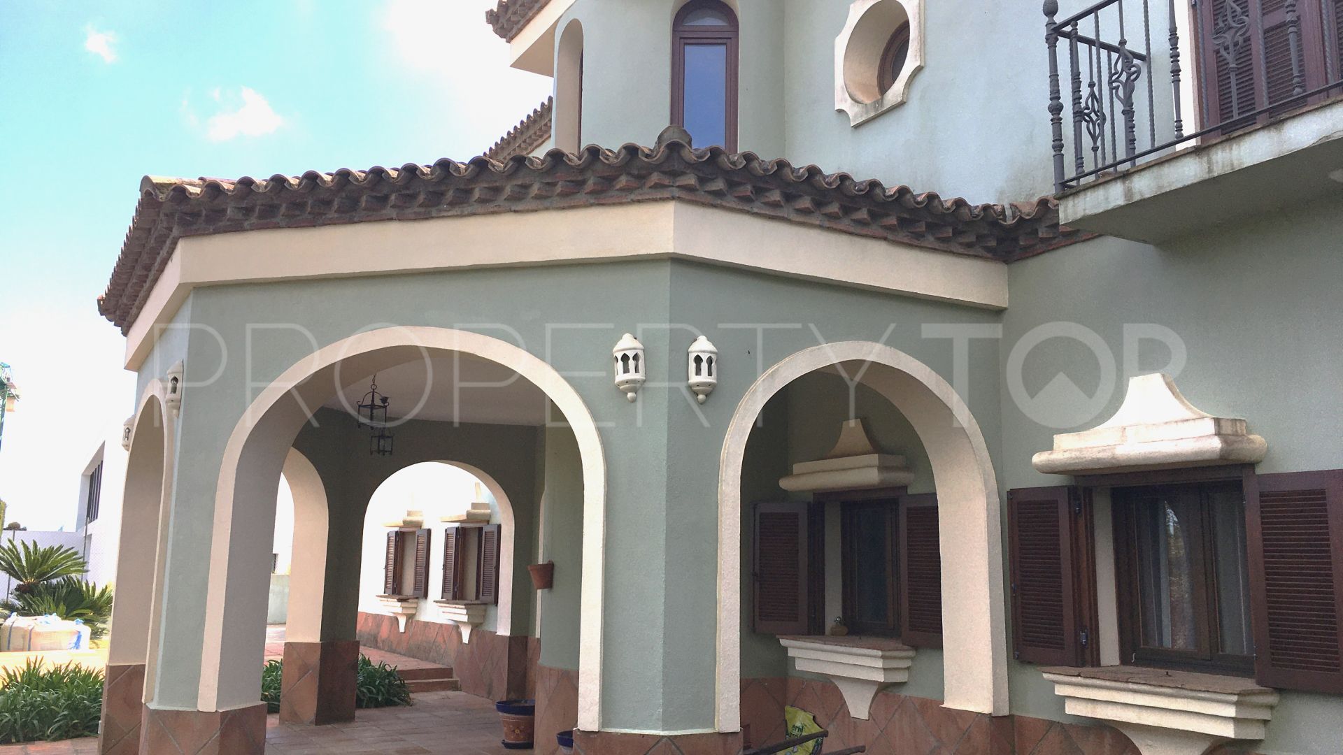 Villa en venta en Los Altos de Valderrama con 5 dormitorios