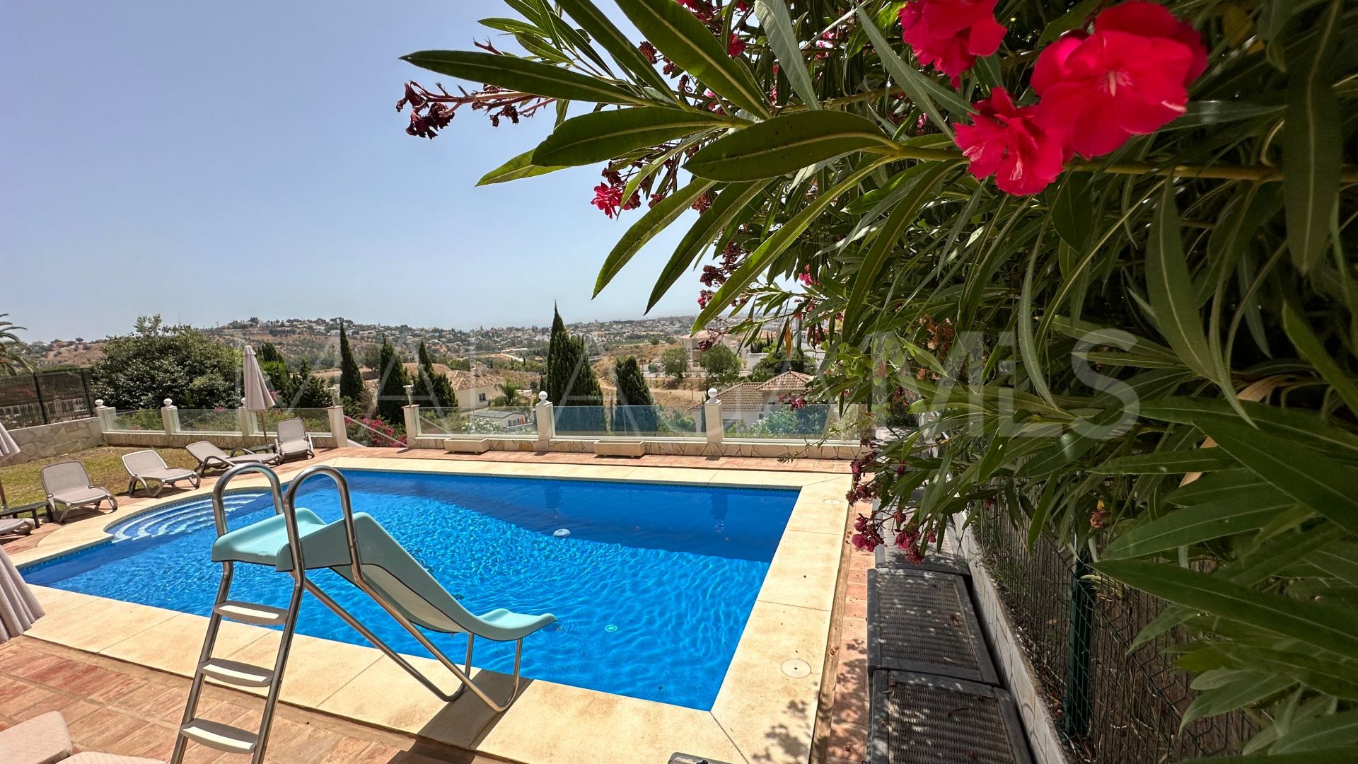 Villa for sale in Mijas Golf with 4 bedrooms