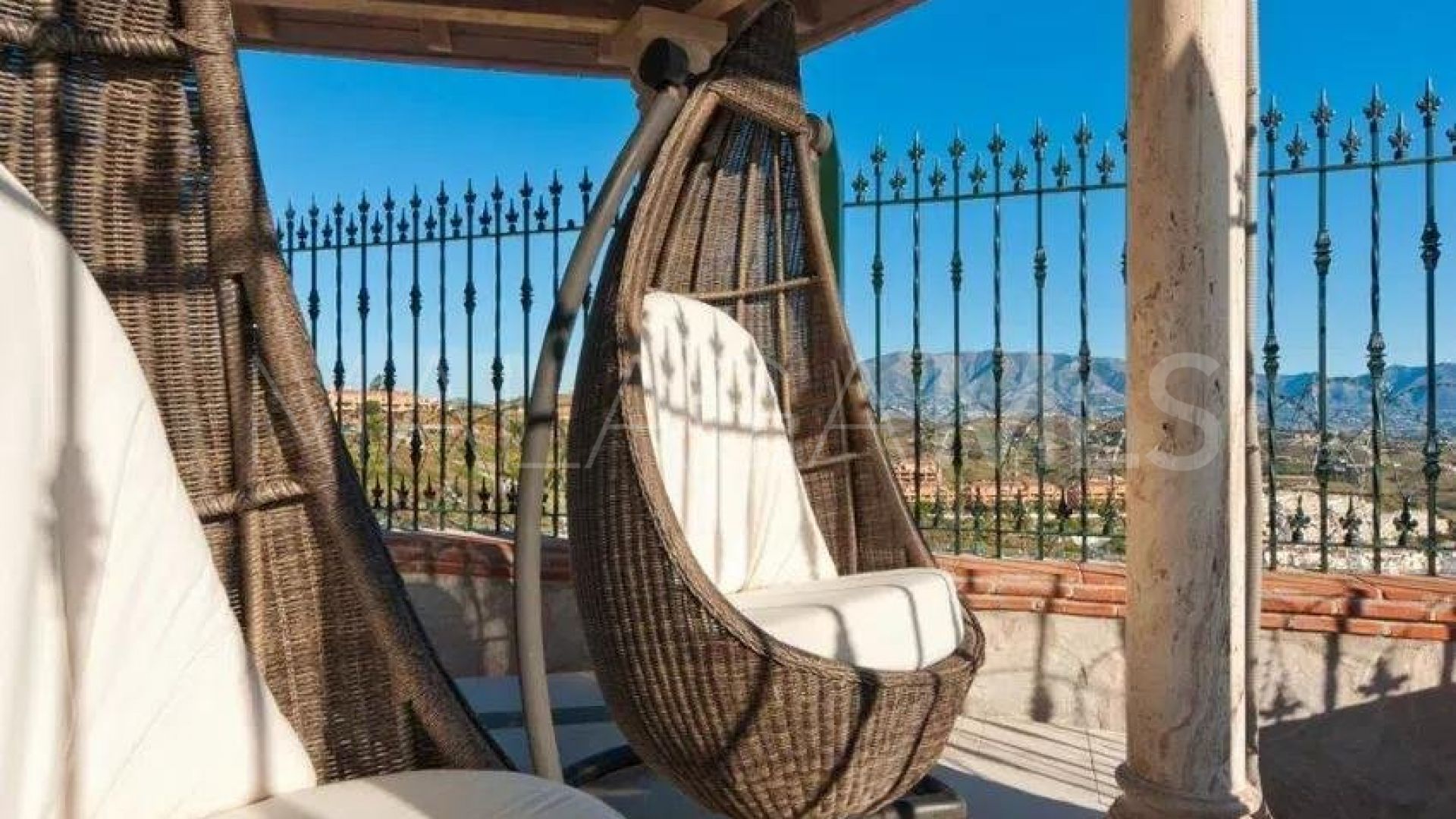 Cala de Mijas, villa de 7 bedrooms for sale