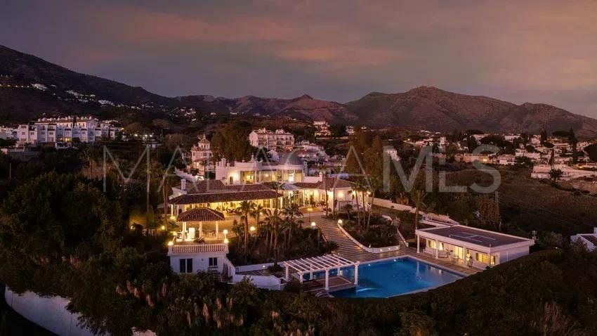 Villa for sale in Mijas Pueblo