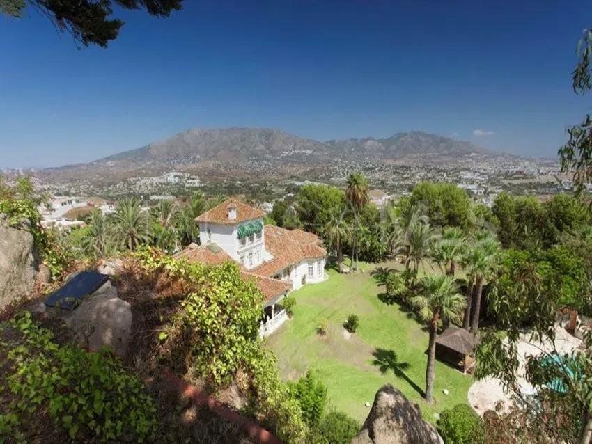 Villa for sale in Cerrado del Aguila