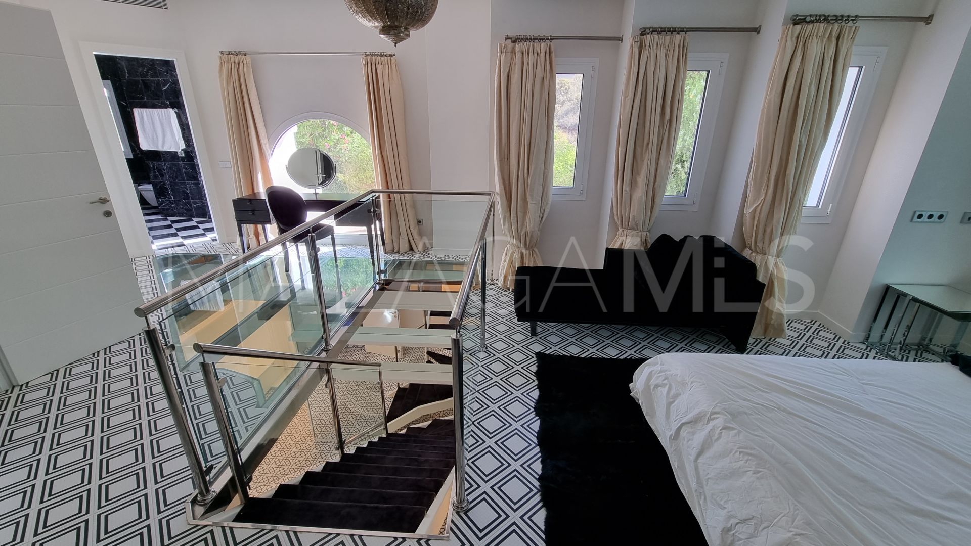 Marbella Golden Mile 5 bedrooms town house for sale