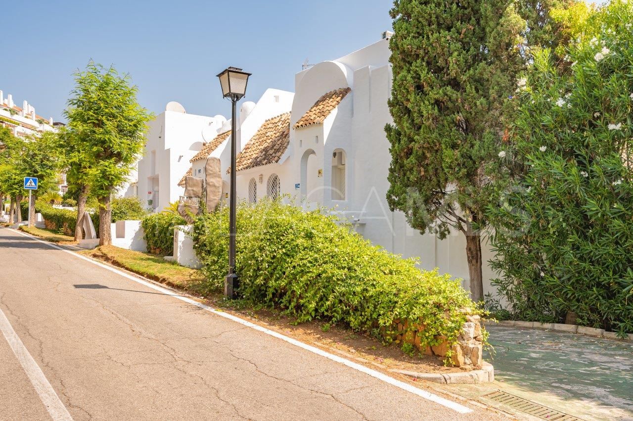 Marbella Golden Mile 5 bedrooms town house for sale