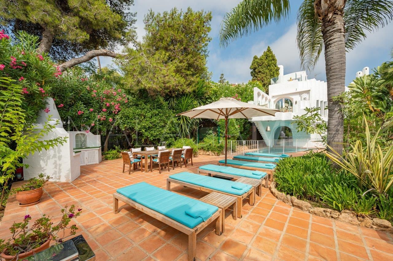 Marbella Golden Mile 5 bedrooms town house for sale