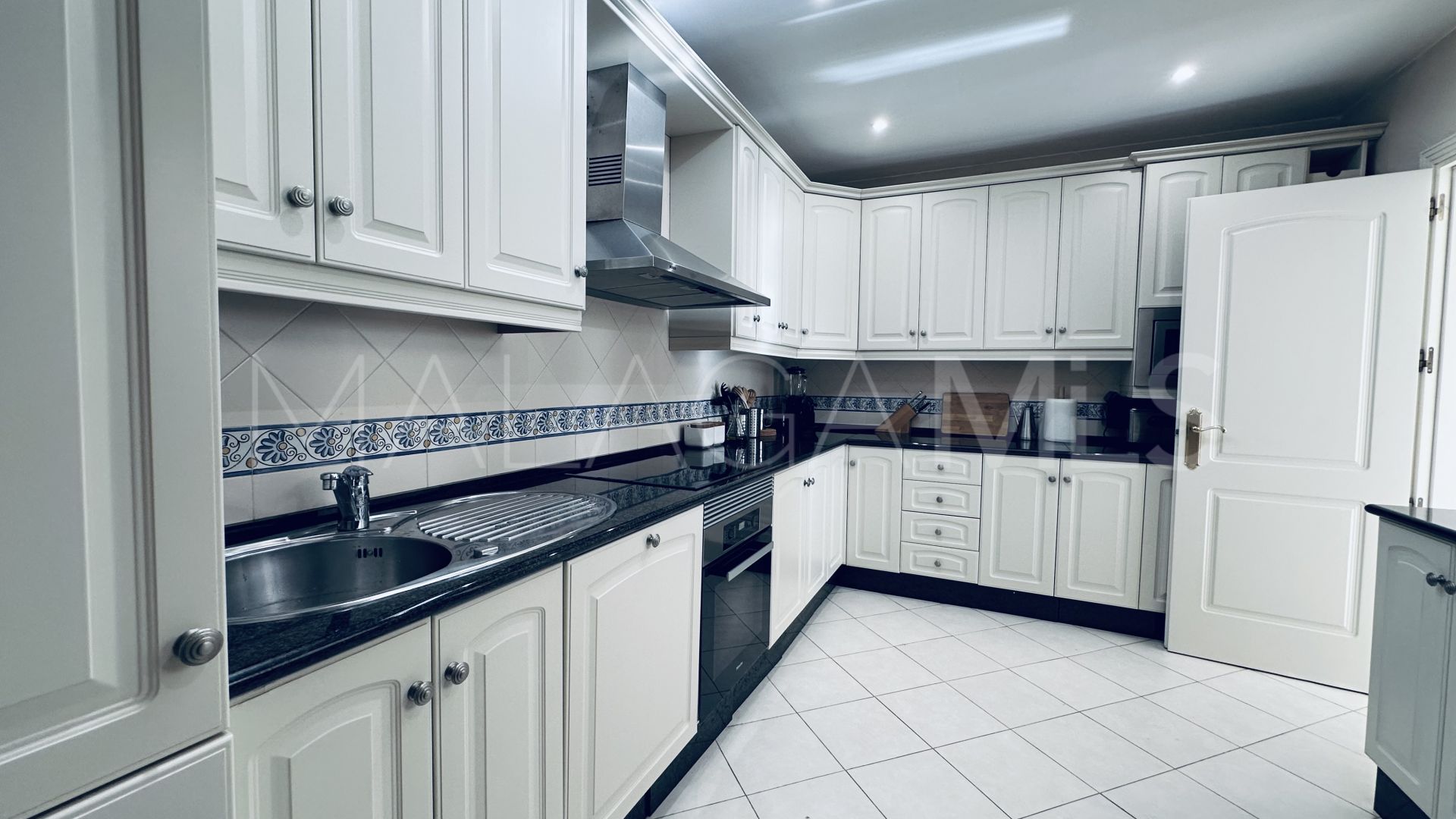 Elviria Playa, apartamento for sale de 3 bedrooms