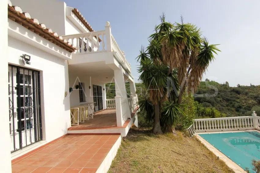 Villa for sale in Mijas Golf