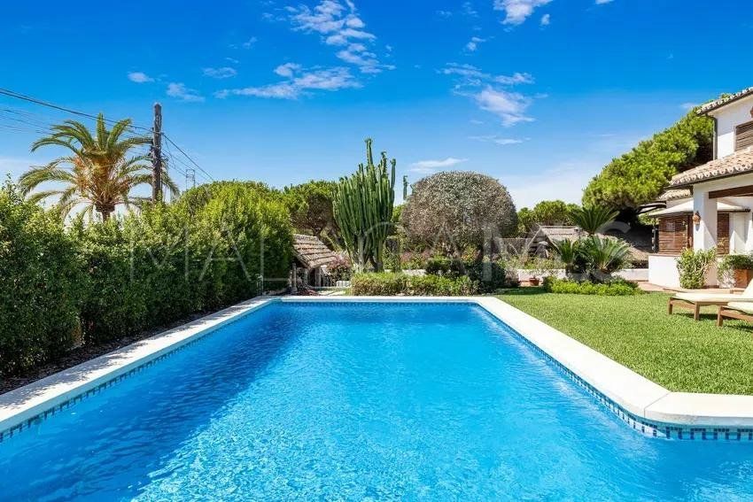 Villa for sale in Marbesa