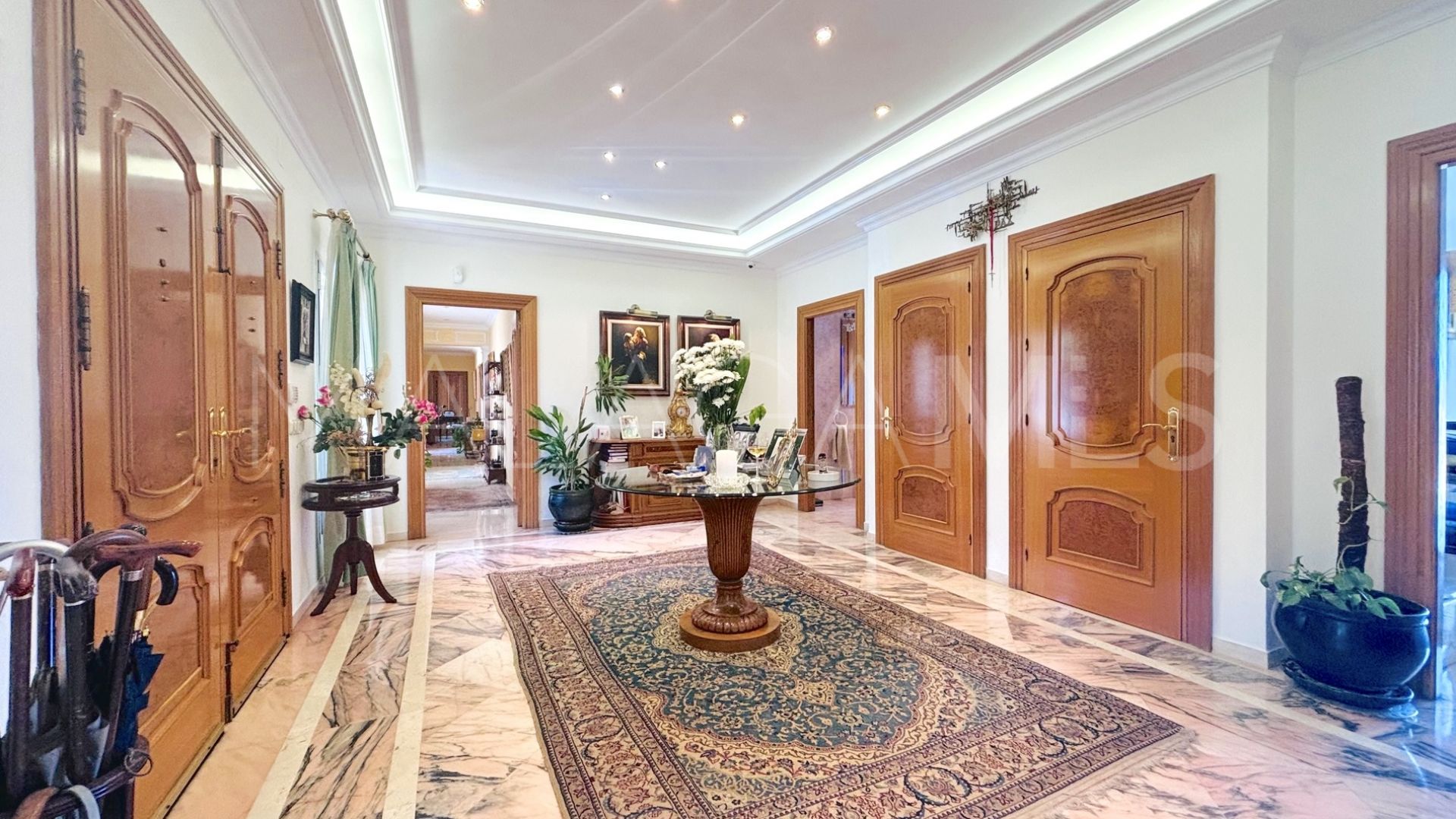 Villa for sale in Mijas Golf