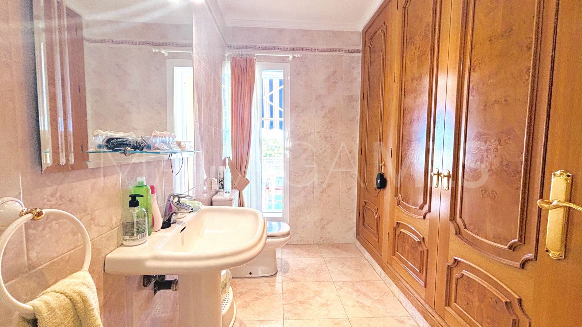 Villa for sale in Mijas Golf