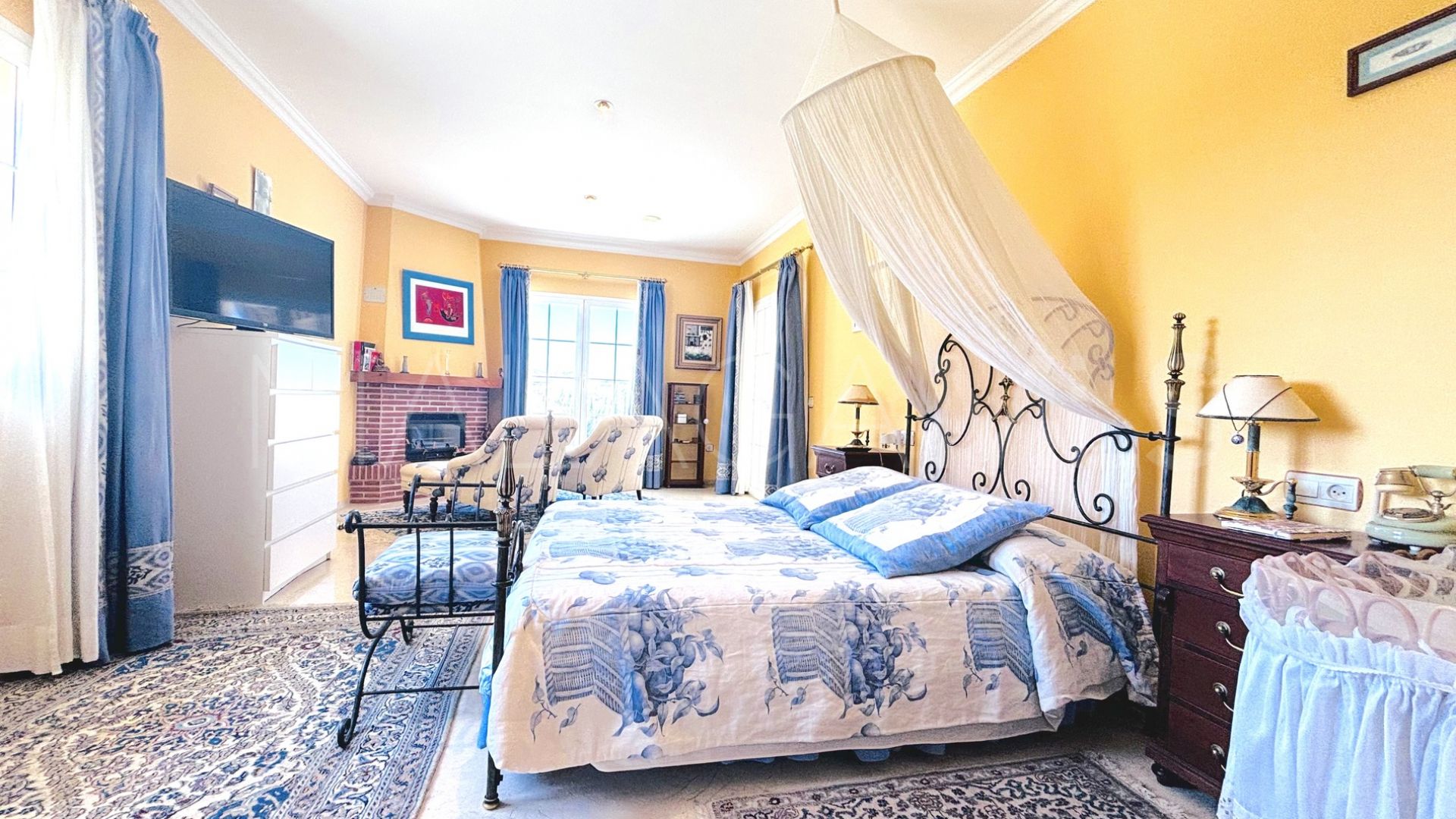 Villa for sale in Mijas Golf