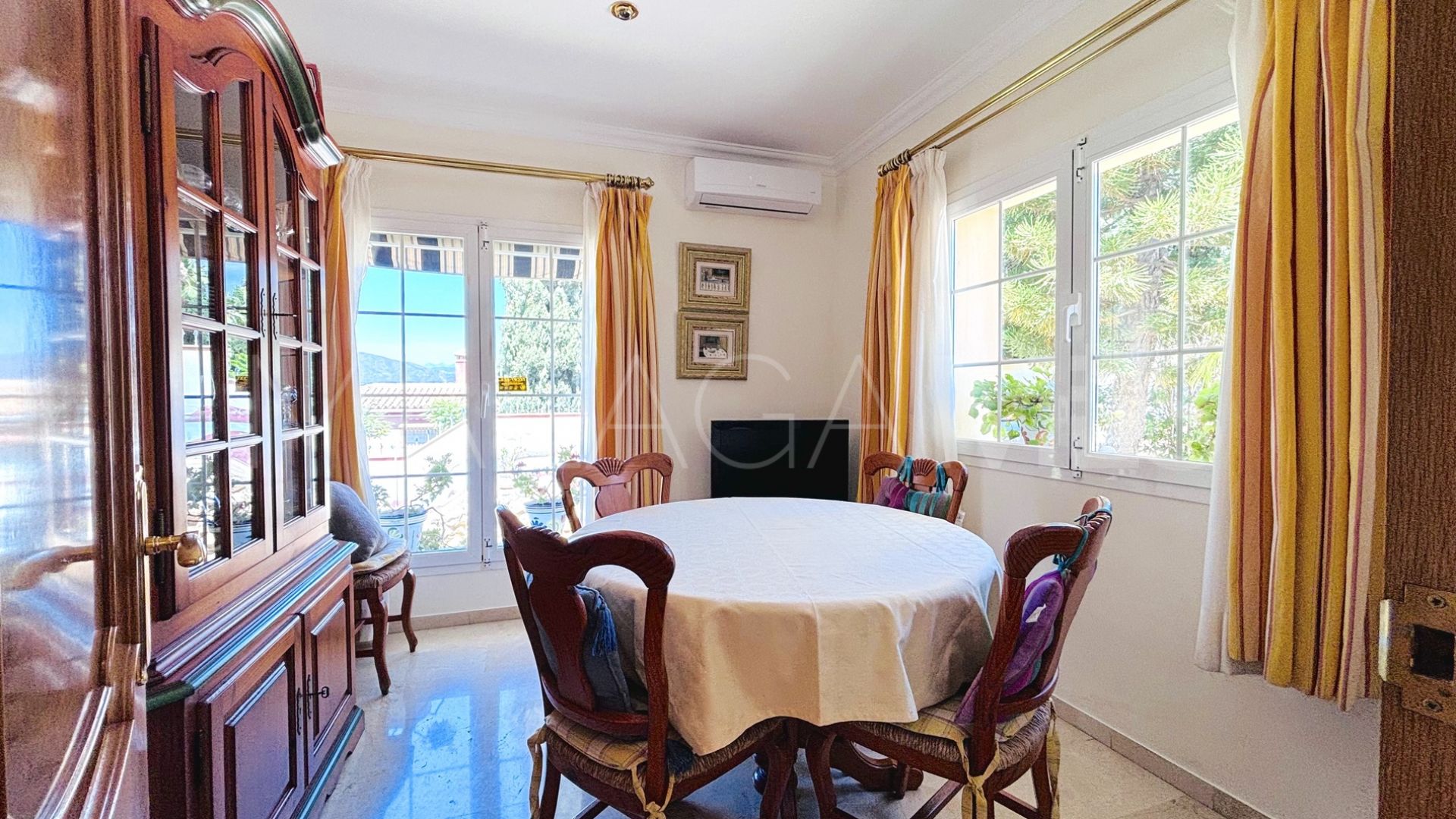 Villa for sale in Mijas Golf
