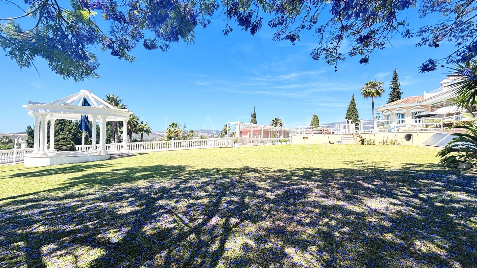 Villa for sale in Mijas Golf