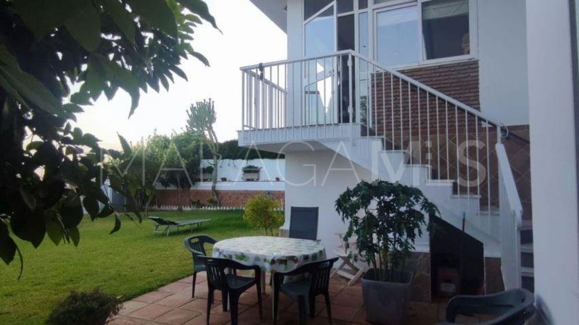 Villa for sale in El Coto